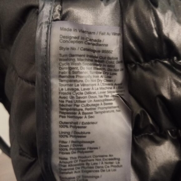 "BLINK" by Danier Leather black puffer jacket, 2XS - Picture 5 of 8